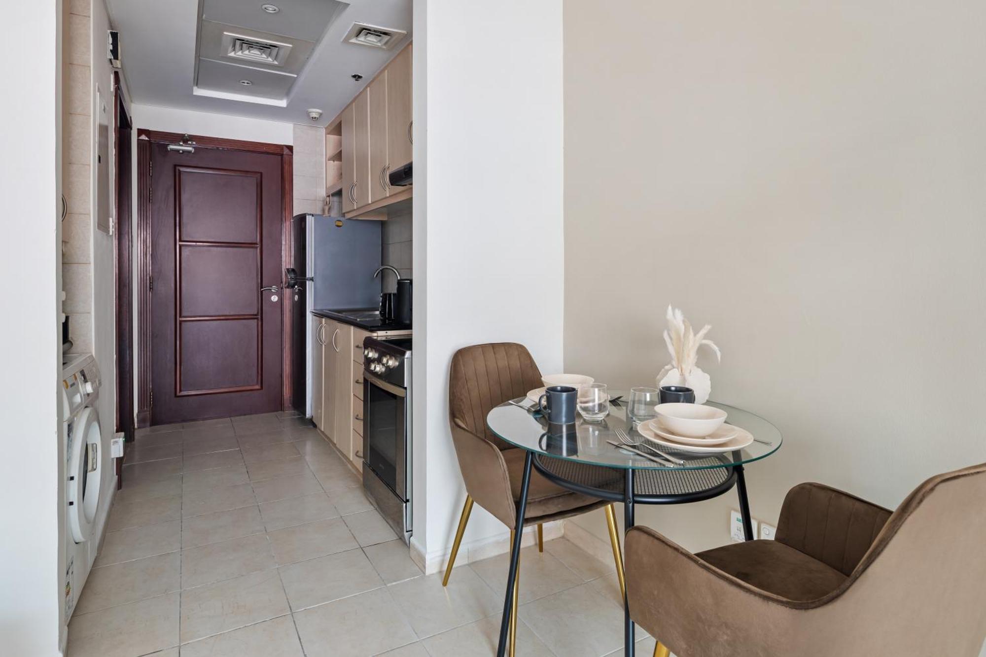 Chic Dubai Studio In Discovery Gardens Appartement Buitenkant foto